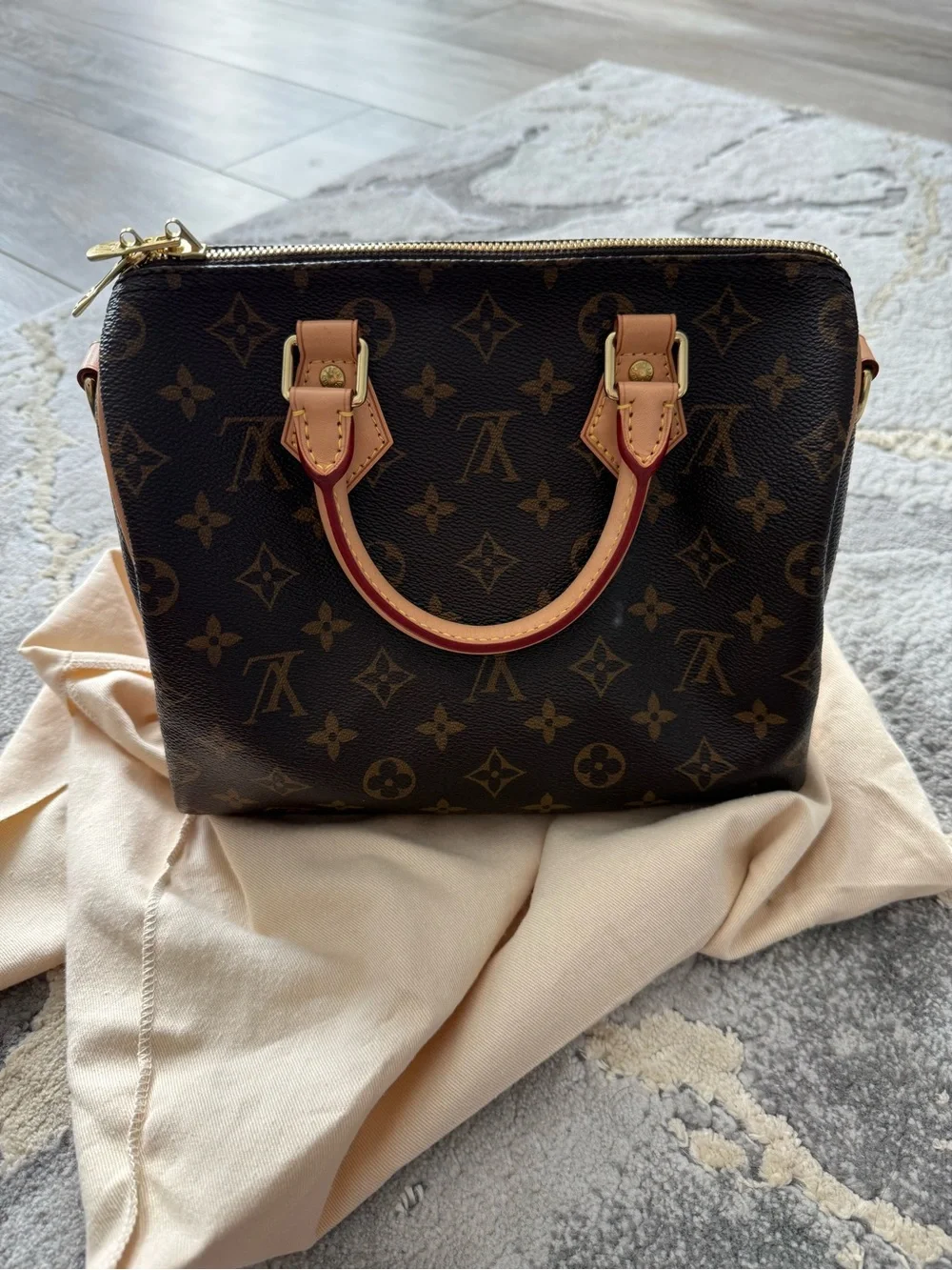 Louis Vuitton Monogram Speedy Bandoulière 25